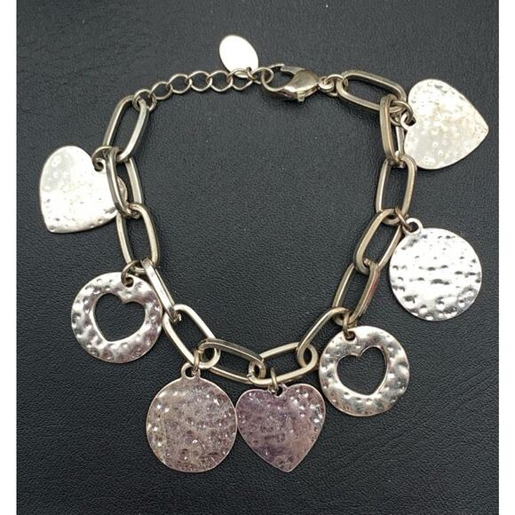 Claire’s Silver Tone Paper Clip Hammered Mostly Hearts Charm Dangle Bracelet - Picture 1 of 4